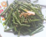 Foto langkah ke 3 dari resep Tumis kacang panjang simple n anti gagal.