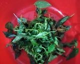Foto langkah ke 1 dari resep Tempe Penyet Daun Kemangi.