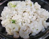 Foto del paso 4 de la receta: Coliflor con bechamel al pimentón de la Vera con gratinado de queso sin lactosa