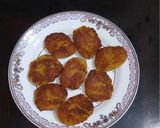 A picture of step 5 of Narkel - er Bara / Coconut Fritters.
