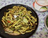 A picture of step 3 of Khandesh special Green chilli thecha (mirchicha thecha/kharda).