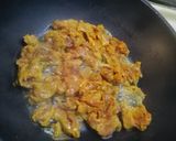Gambar langkah 2 resipi Daging goreng kunyit.