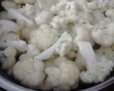 A picture of step 1 of Shahi gobhi.