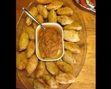 Une image de l'étape 4 de Petits pâtés soufflés au crabe et pommes de terre sauce oignons.