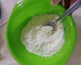 Foto langkah ke 3 dari resep Bolu Tape Putih Telur.