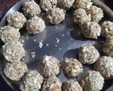 A picture of step 4 of Makhana ladoo.