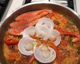 รูปขั้นตอนการทำที่ 8 ของ ปาเอญ่าซีฟู้ด ข้าวอบสเปน (Paella)