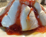 Foto del paso 6 de la receta: Isla flotante en microondas con salsa de frutillas 🍓🤤