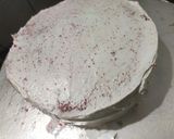 A picture of step 7 of Red velvet cake with cheese frosting.