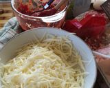 Tepsis pizza (hawaii feltét) recept fázis 4 fotója