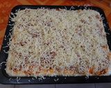 Foto langkah ke 11 dari resep Pizza Sosis keju empuk yummy.