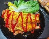 Une image de l'étape 8 de Omurice (ou omelette fourrée).