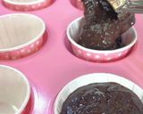 Foto langkah ke 5 dari resep Chocolate Custard Muffin.