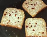ক্রাঞ্চি গার্লিক ব্রেড টোস্ট (Cheesy Garlic Bread toast recipe in Bengali) রেসিপি ধাপ - 5 ছবি