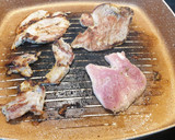 Foto del paso 2 de la receta: Brócoli salteado con pechuga de pavo a la plancha