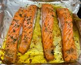 Foto langkah ke 7 dari resep Spaghetti Aglio Olio with Baked Salmon.