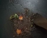Foto langkah ke 2 dari resep Kering Kentang Pedas Manis.