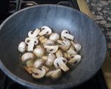 Foto del paso 3 de la receta: Ensalada tibia de papines y champiñones