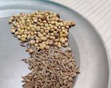 A picture of step 2 of Green dal.