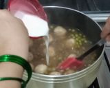 A picture of step 6 of Chicken Meat Balls Soup.
