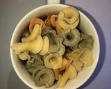 Foto del paso 1 de la receta: Pasta (lirios) con ajo y guindilla