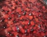 A picture of step 2 of Strawberry Compote.