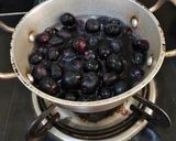 A picture of step 2 of Jamun Fruit Jam.