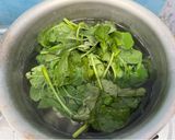 Foto langkah ke 2 dari resep Sayur Bayam Jagung.