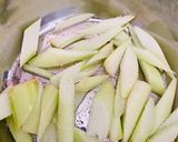Hình bước làm 3 của món Cơm nhà: sườn non nướng, canh chua cá, sứa trộn, và cánh gà chiên nước mắm trong 60 phút