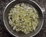 Foto del paso 1 de la receta: Tortilla rápida espinaca y repollo