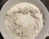Foto del paso 1 de la receta Masa pizza sin levadura usando cerveza