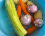 Une image de l'étape 3 de Soupe aux pois-chiches, chou cœur de bœuf, et velouté de légumes.