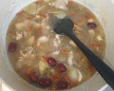 Foto langkah ke 4 dari resep Sup Ayam Kurma Merah Goji Berry.