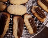 Foto del paso 4 de la receta: Barritas de coco y dulce de leche