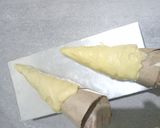 Foto langkah ke 2 dari resep Pizza Cone.