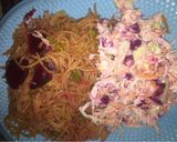 A picture of step 1 of Fried spaghetti with betruis coleslaw.