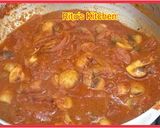 A picture of step 7 of Mushroom masala.