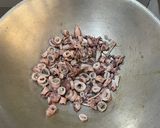 Foto langkah ke 1 dari resep Tumis Cumi Putren.