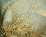 A picture of step 3 of Mashed potatoes with minced meat stew.