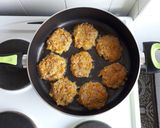 Foto del paso 4 de la receta: Torrejas de zucchini, zanahoria y atún 😋