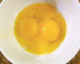 Hình bước làm 1 của món Trứng Bông Ốp Lết