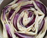 A picture of step 2 of Filo Tart with Goat Cheese and Red Onion.