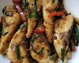 A picture of step 2 of Fish in Garlic Blackbean Sauce.