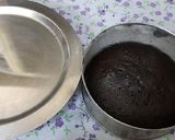 A picture of step 5 of Christmas 🍫 chocolate choco chips whip cream cake.