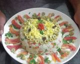 صورة لخطوة 4 من وصفة سلطة الأرز المزينة
