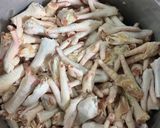 Hình bước làm 1 của món Chân gà muối trung hoa