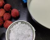 A picture of step 2 of Litchi ice cream.