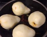 Foto del paso 2 de la receta: Peras a dos vinos