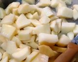 A picture of step 2 of Aloo and green lehsun sabji.