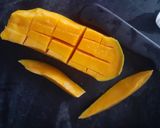 मैंगो कोल्ड कॉफ़ी (Mango Cold coffee recipe in Hindi) रेसिपी चरण 2 फोटो